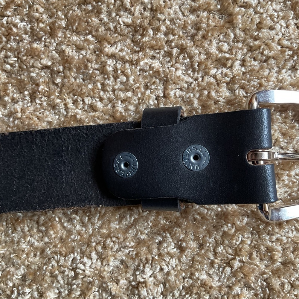 CUSTOM LEATHER Black Genuine Leather Belt with Silver Buckle - Picture 4 of 5